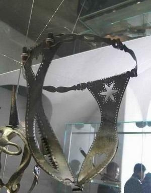 ���̱�̬ ͼ�ҹŴ���������Ů�˵Ĳп��̾ߣ�