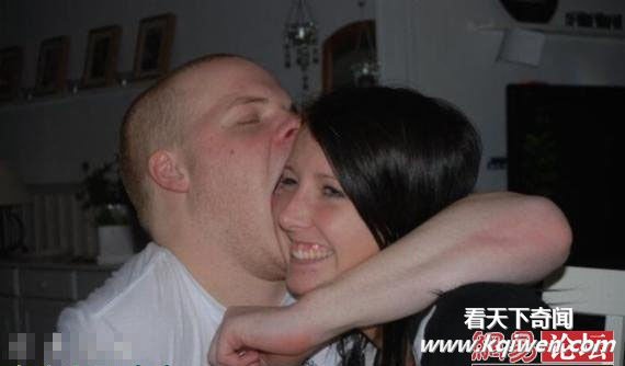 ץ�ķ����Ů�ǵ��ڴ����ȵ����˳���(��ͼ)